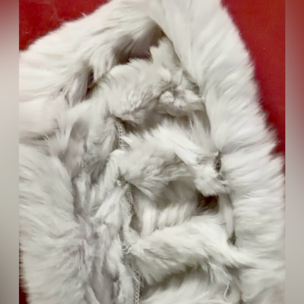 👑✅PRICE FIRM✅ Elegant Gray Rabbit Fur Scarf. NWOT - Picture 6 of 11